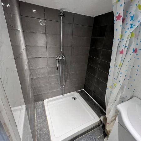 Mezzanine Apartment มงต์เปอลิเยร์ ภายนอก รูปภาพ